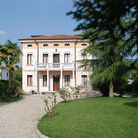 B&B Villa Romano Panzió 4*